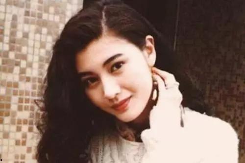 李嘉欣爆料洪欣视频,事件背后真相揭秘