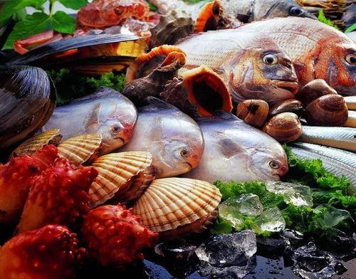 城阳海鲜爆料事件视频曝光,视频揭露惊人真相，海鲜市场乱象引关注