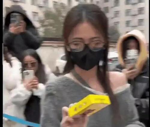 网红八卦爆料吃瓜,八卦爆料,吃瓜群众狂欢时刻 第3张 网红八卦爆料吃瓜,八卦爆料,吃瓜群众狂欢时刻 第3张