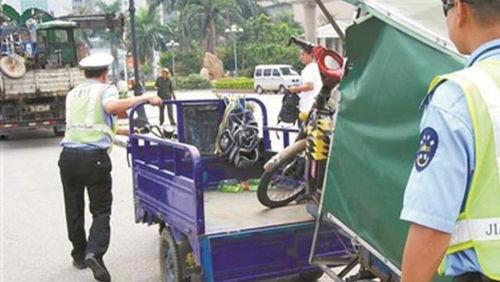 重庆三轮车爆料事件视频,街头冲突引发社会关注