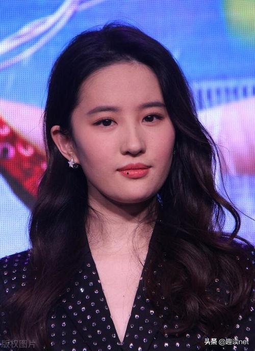 娱乐吃瓜直播神仙姐姐,神仙姐姐吃瓜直播,娱乐界新宠儿崛起 第3张 娱乐吃瓜直播神仙姐姐,神仙姐姐吃瓜直播,娱乐界新宠儿崛起 第3张