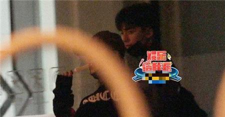 娱乐圈爆料经常怎么说的,揭秘明星背后的真相与传闻 第3张 娱乐圈爆料经常怎么说的,揭秘明星背后的真相与传闻 第3张