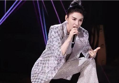 圈内爆料谭维维乘风破浪,揭秘幕后故事与精彩瞬间  第2张