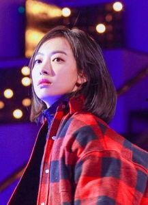 圈内人爆料陈伟霆宋茜,圈内人爆料，这对明星情侣甜蜜互动引关注  第2张